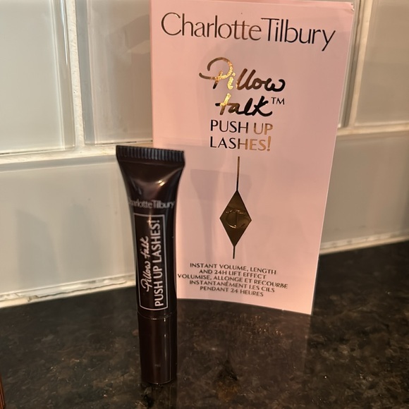 Charlotte Tilbury Deluxe Travel Makeup Set Pillow talk & Walk of no Shame NEW - Picture 4 of 5